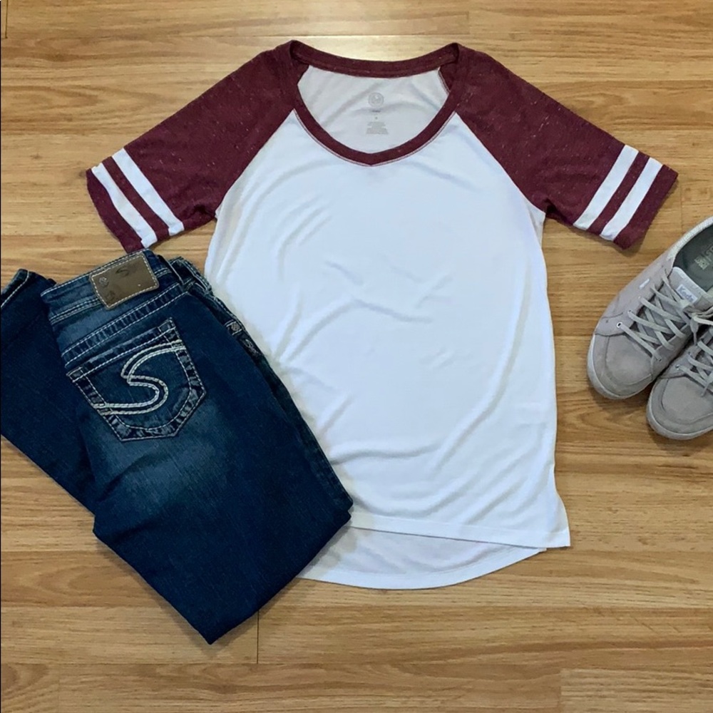 🐙Relaxed Fit T-Shirt; White with Maroon Sleeves